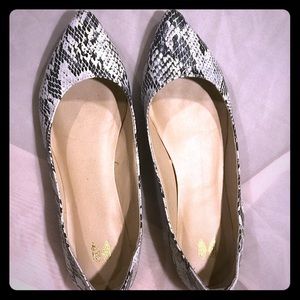 Victoria’s Secret faux snakeskin flats